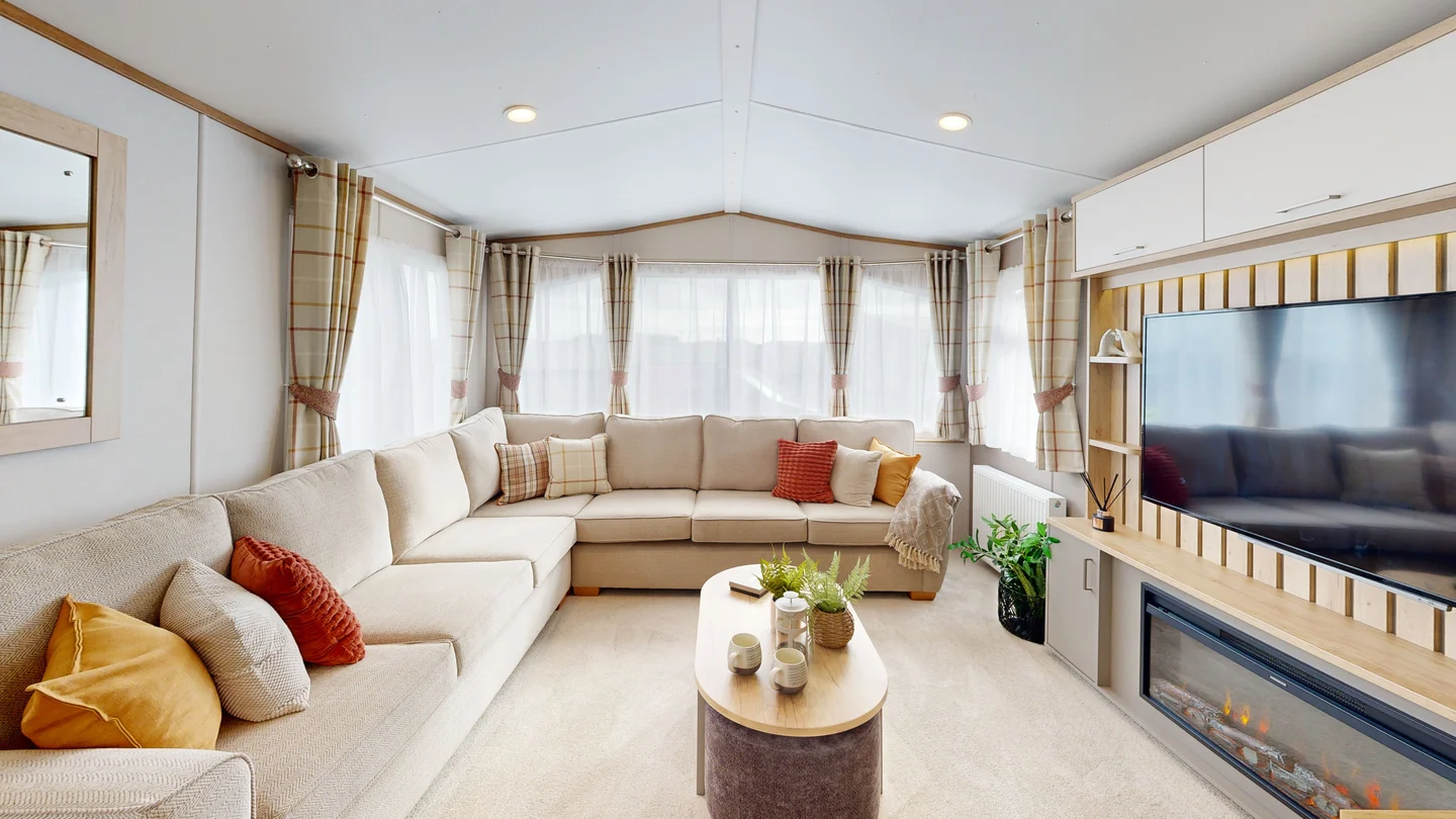 rdcJh3Fxsjy-Living_Room